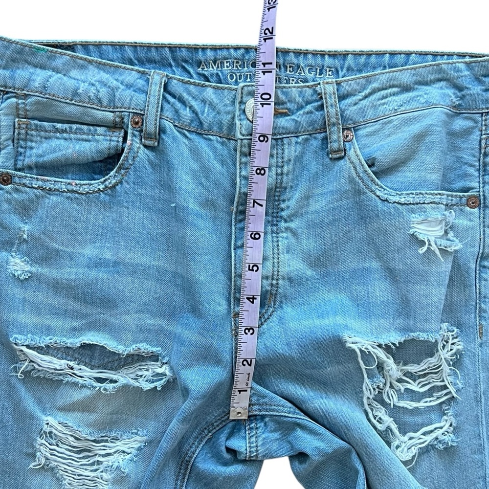 AE | Ultimate Distressed Jean | 10 - Picture 9 of 12